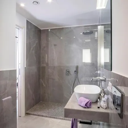 36 Steps In Tasso Square * סורנטו